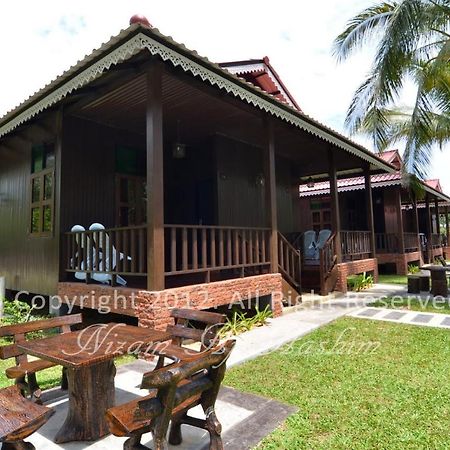 Tanjung Sepang Beach Resort Kota Tinggi Exterior photo